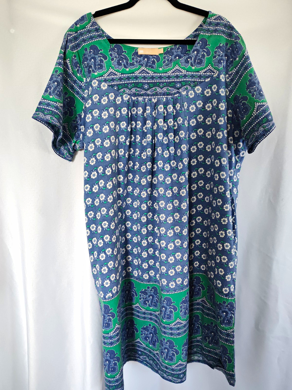 LA CERA Plus 2X Blue Green White Floral Woven Cotton Pleated Scoop Tunic